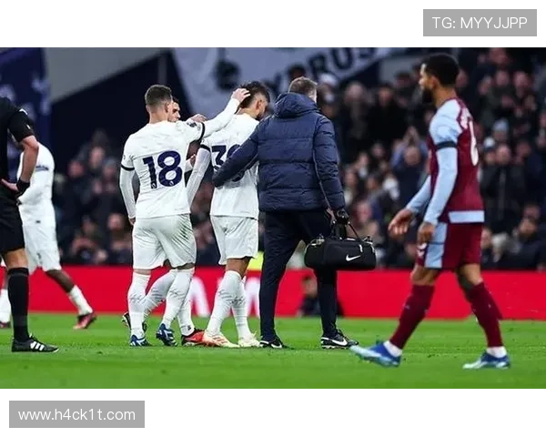 热刺赛季初强势难掩后续乏力,高开低走趋势逐步反映在积分走势中 热刺赛季初强势难掩后续乏力,高开低走趋势逐步反映在积分走势中