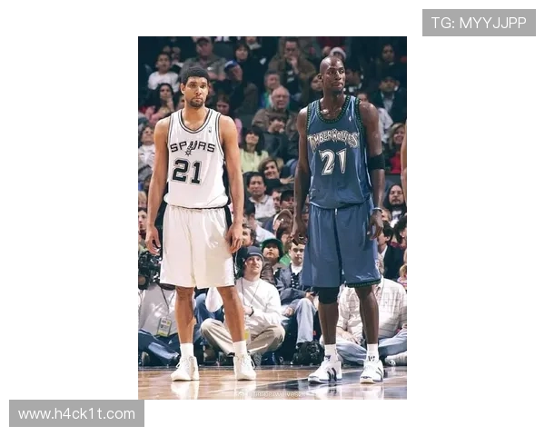 对比邓肯加内特更靠挡拆制造空位并主导防守